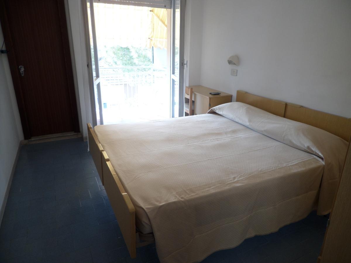 Hotel Savini Rimini Exterior photo